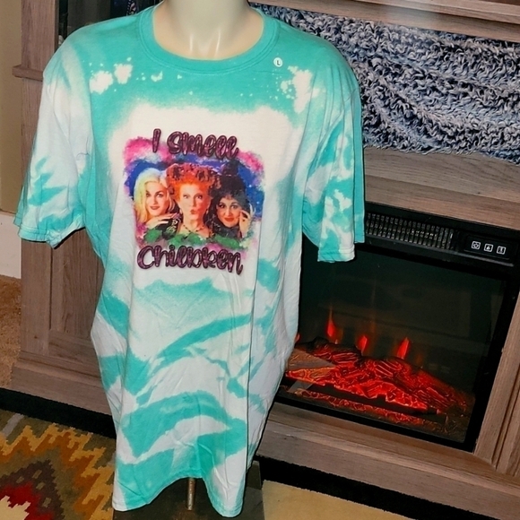 New without Tags Bleached Hocus Pocus T - Picture 1 of 2